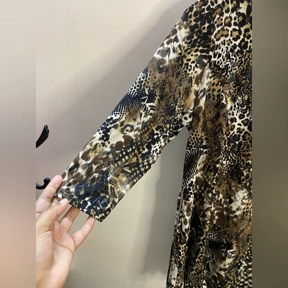 Leopard printed top - Picture 4 of 5